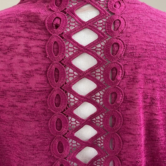 Magenta Cardigan with beautiful back detail - Picture 5 of 8